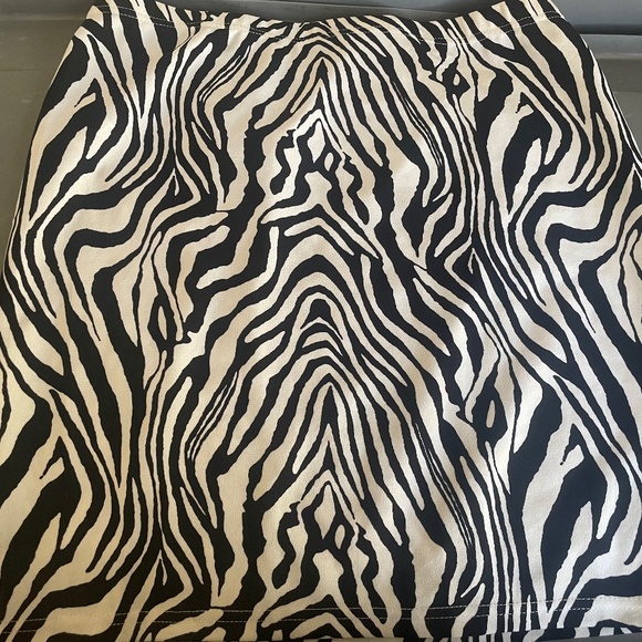 Zebra Print Skirt - Picture 1 of 1
